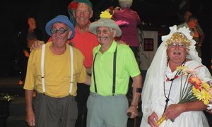 Kerkhorlosie baat by Sneeuwitjie